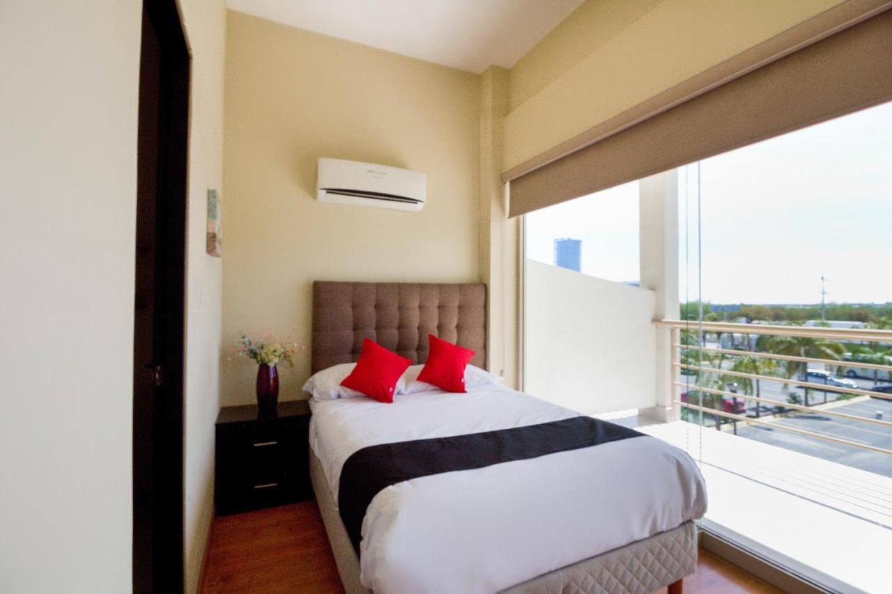 Ecohabit, Monterrey Hotel Apodaca Bagian luar foto